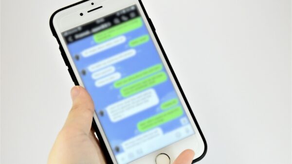 新入社員、電話よりLINEが良い理由がある